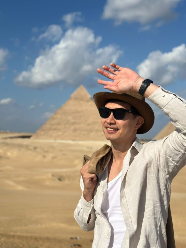 Giza Pyramids, Sphinx & Saqqara Private Tour