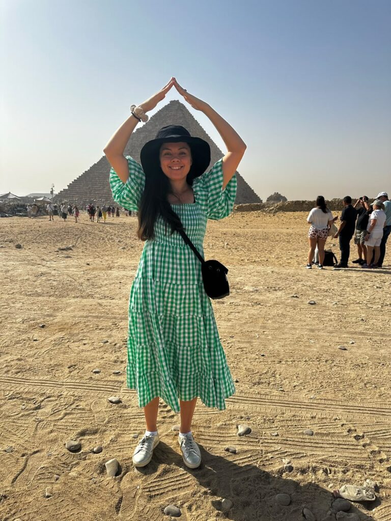 Tour to The Pyramids from Cairo Airport